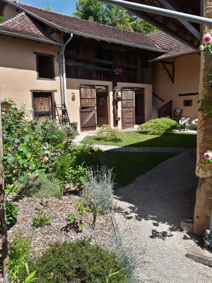 La Parenthese Panzió Saint-Genix-sur-Guiers Kültér fotó