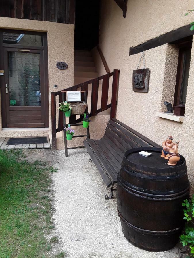 La Parenthese Panzió Saint-Genix-sur-Guiers Kültér fotó